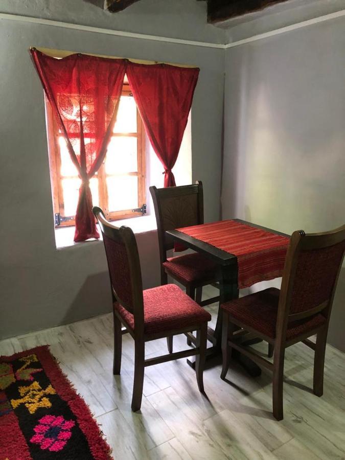 Guesthouse Kujtimi Theth Eksteriør bilde